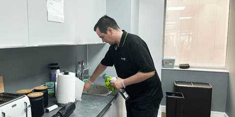 Dandara Sink Cleaning
